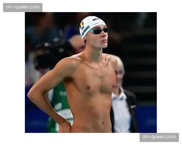 特写：罗马尼亚选手波波维奇在训练池度过19岁生日，瞄准世锦赛百米双冠